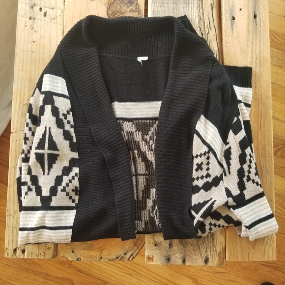 Aztec southwestern design cardigan - Picture 3 of 5